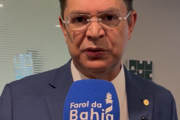 [Vídeo: Sóstenes Cavalcante articula apoio para votar escala 4x3 em debate sobre fim da 6x1]