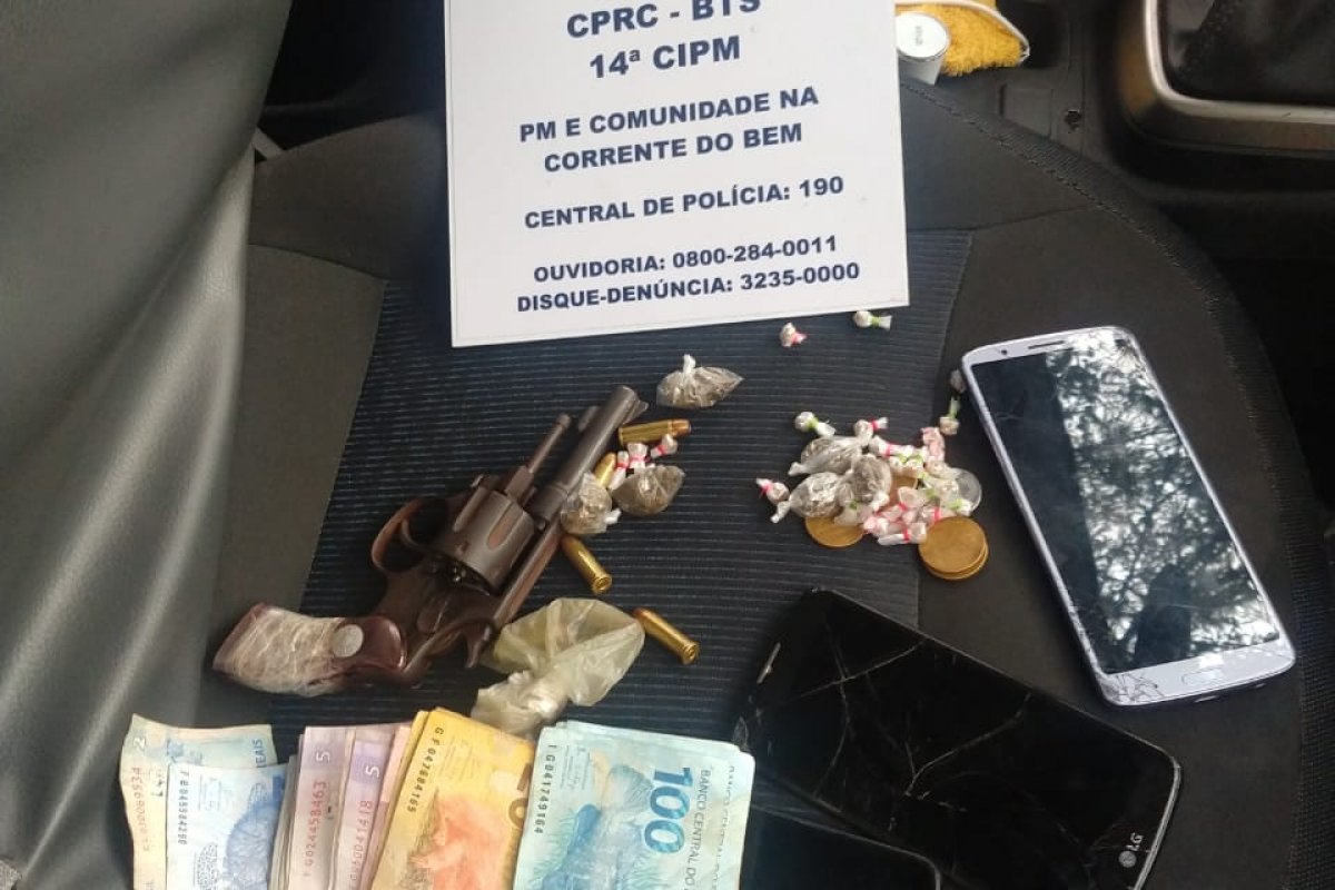 Duas pessoas são presas com arma e drogas no Jardim Lobato