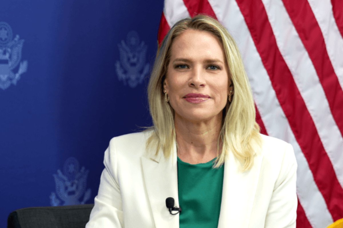FBI passa a monitorar ações de PCC e CV em 12 estados dos EUA, diz porta-voz que nega influência de Flávio Bolsonaro em decisão