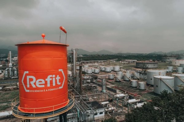[Governo do RJ cassa inscrição estadual da Refit]