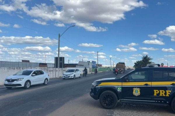 [Motociclista morre após colisão com carreta na BR-116, no interior da Bahia]