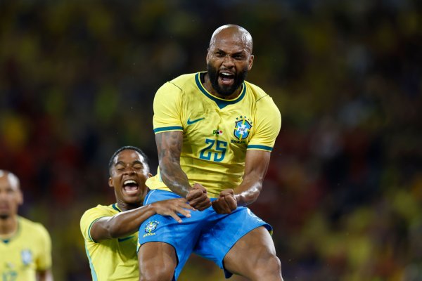 [Brasil volta a marcar seis gols em um jogo após sete anos]