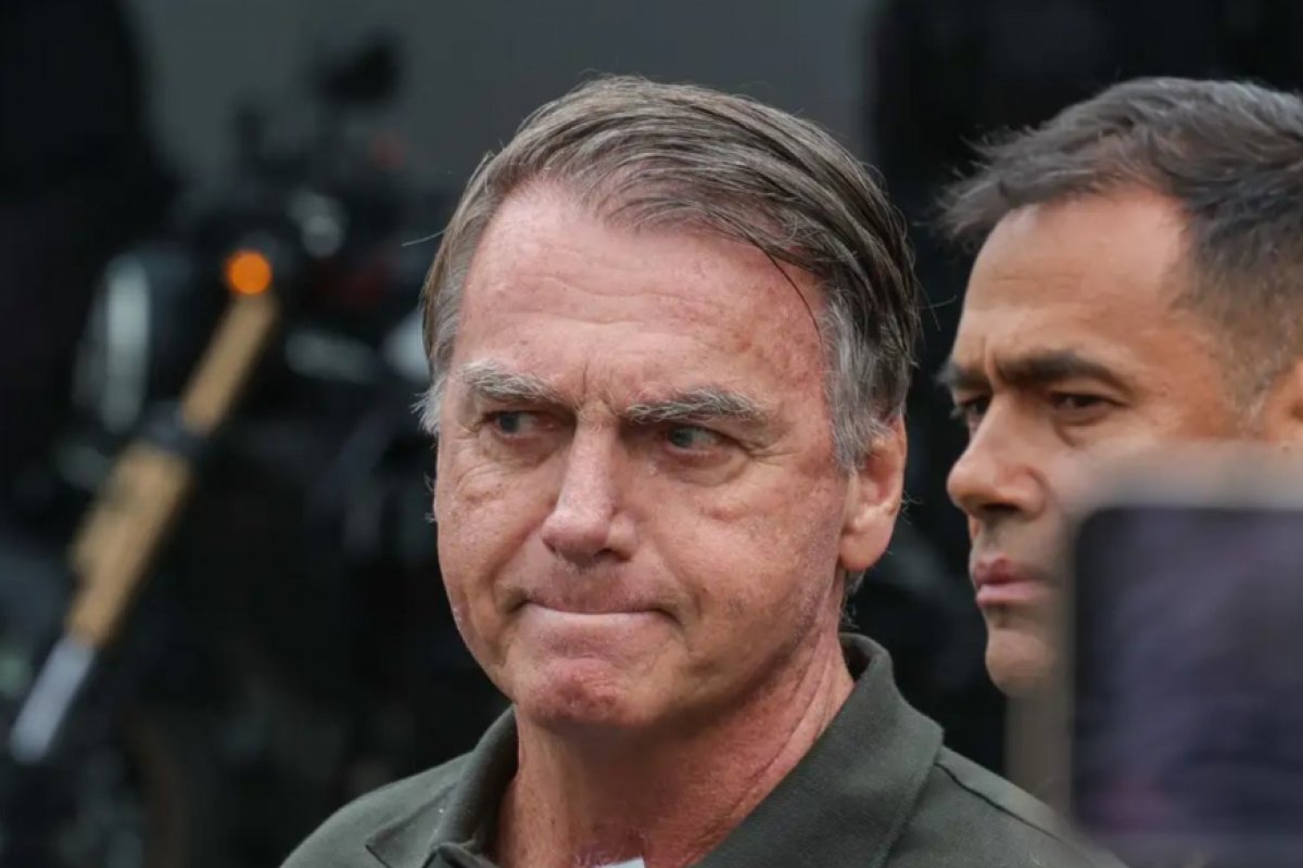 Defesa de Bolsonaro pede autorização ao STF para entrada de prestador de serviço na casa do ex-presidente