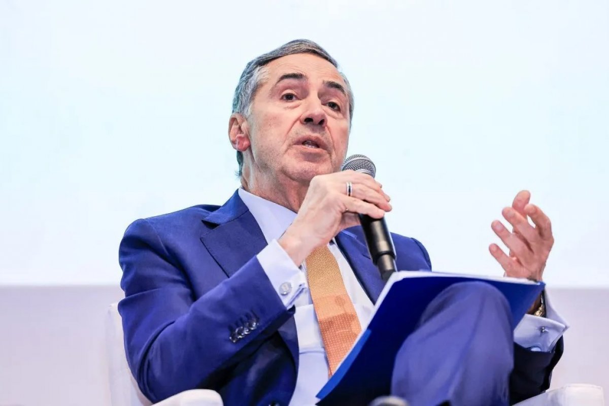"Moderado e não se aproxima da censura", diz Barroso sobre novos decretos de Lula sobre big techs