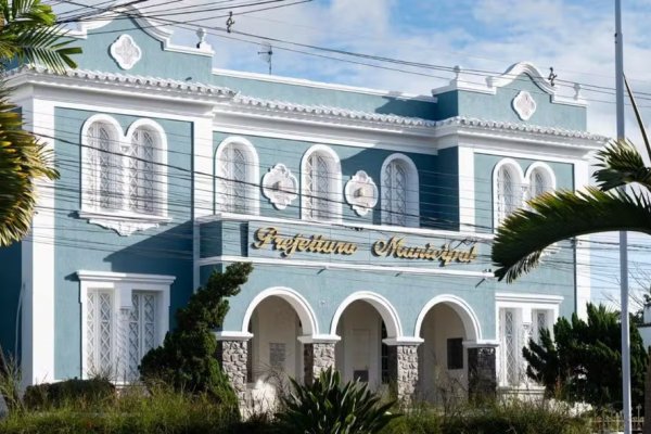 [Chuvas danificam unidade de saúde e provocam suspensão parcial de atendimentos em Santo Antônio de Jesus]
