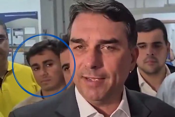 [Vídeo: expressões faciais de Nikolas Ferreira chamam atenção durante entrevista de Flávio Bolsonaro]