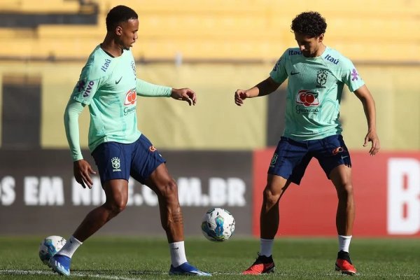 [Com Magalhães, Martinelli e Marquinhos, Brasil treina sem Neymar em campo]
