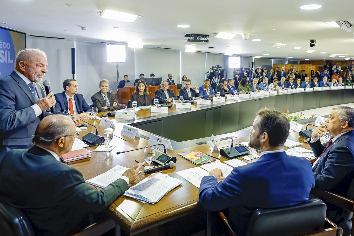 Brasil discorda dos EUA sobre importação de mercadorias feitas por trabalho forçado e afirma que recorrerá à Lei da Reciprocidade