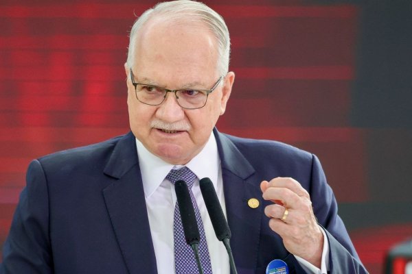 [Fachin autoriza AGU a representar Moraes em ação de redes dos EUA]