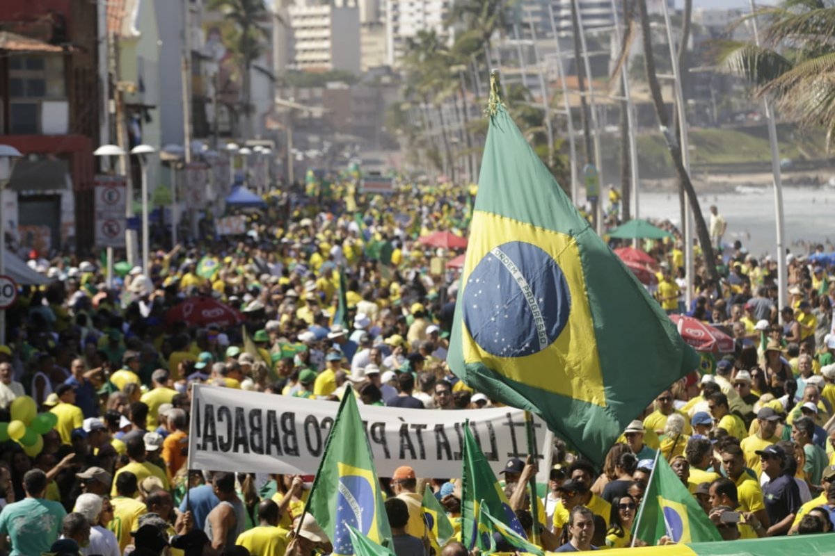 Manifestação voluntária