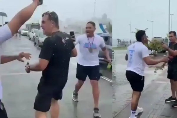 [Torcedores do Bahia hostilizam e jogam cerveja em Fábio Mota, presidente do Vitória]