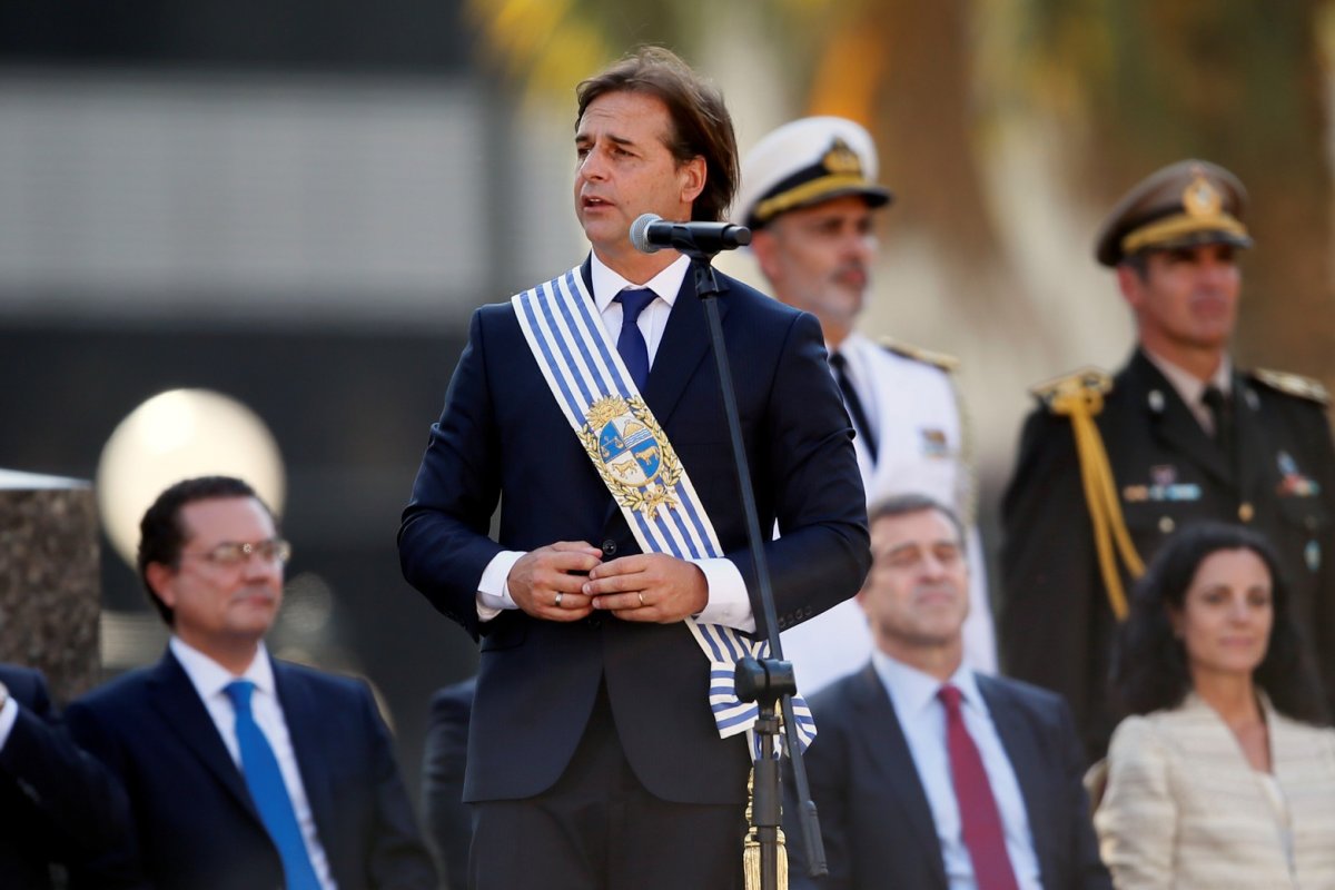 Presidente do Uruguai declara emergência sanitária para combater novo coronavírus