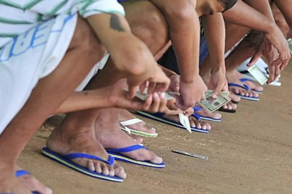 [Avanço da PEC da maioridade penal divide direita e esquerda no Congresso]