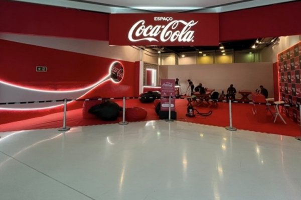 [Solar Coca-Cola inaugura “Arena Coca-Cola” no Shopping Bela Vista em Salvador!  ]