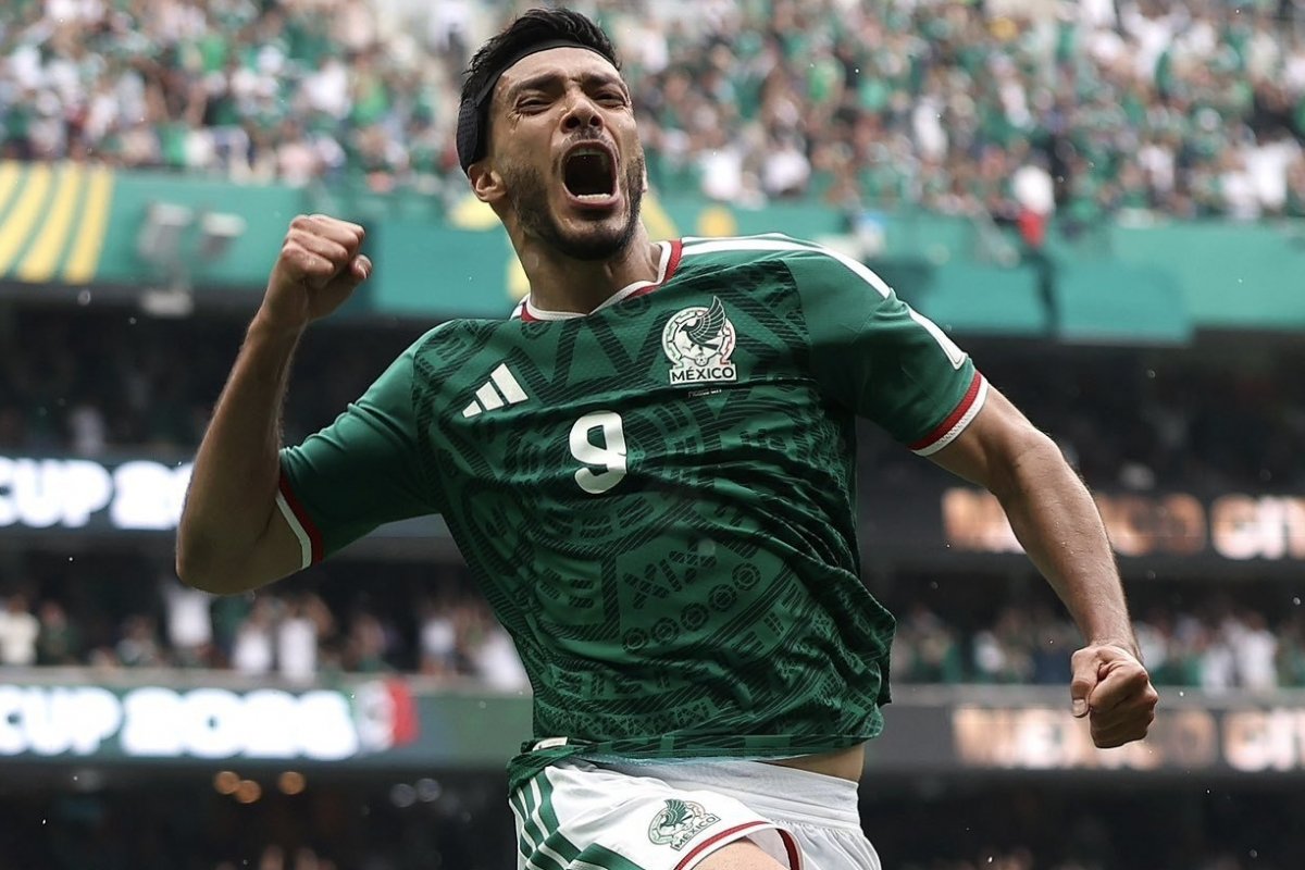 Em jogo com três expulsões, México vence África do Sul no jogo de abertura da Copa do Mundo