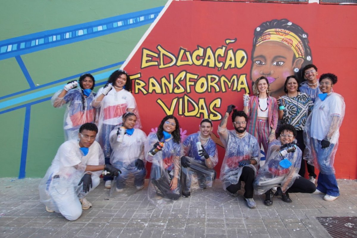 Grafite une estudantes na capital baiana!