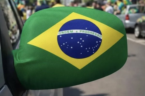 [Veja cuidados ao decorar o carro para a Copa do Mundo ]