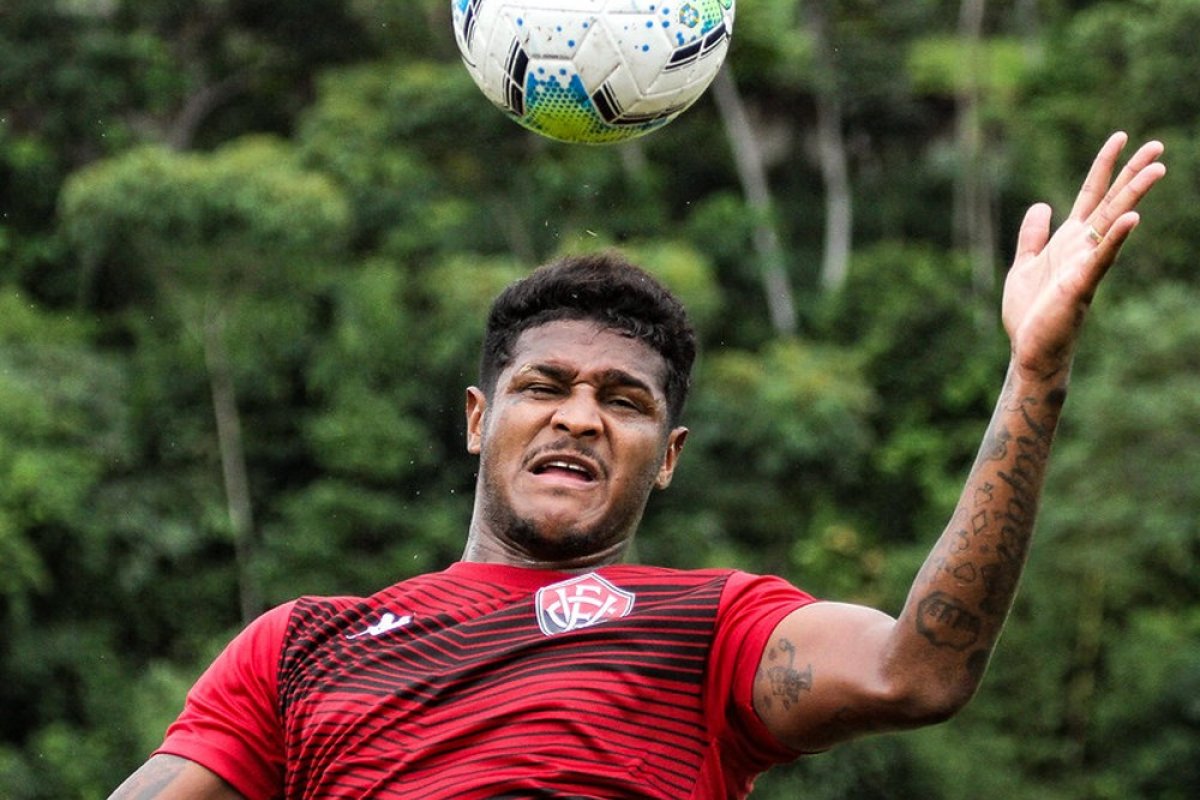 Em dose dupla, Vitória pode encaminhar duas classificações neste domingo (15)