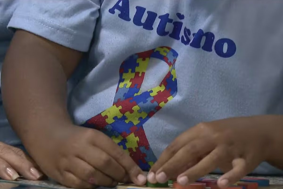 MP aciona Justiça para que cidade na Bahia amplie terapias multidisciplinares a crianças com autismo