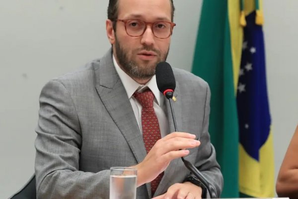[Deputado do PL atuou na Câmara para beneficiar Banco Master durante disputa pelo BRB, aponta levantamento ]