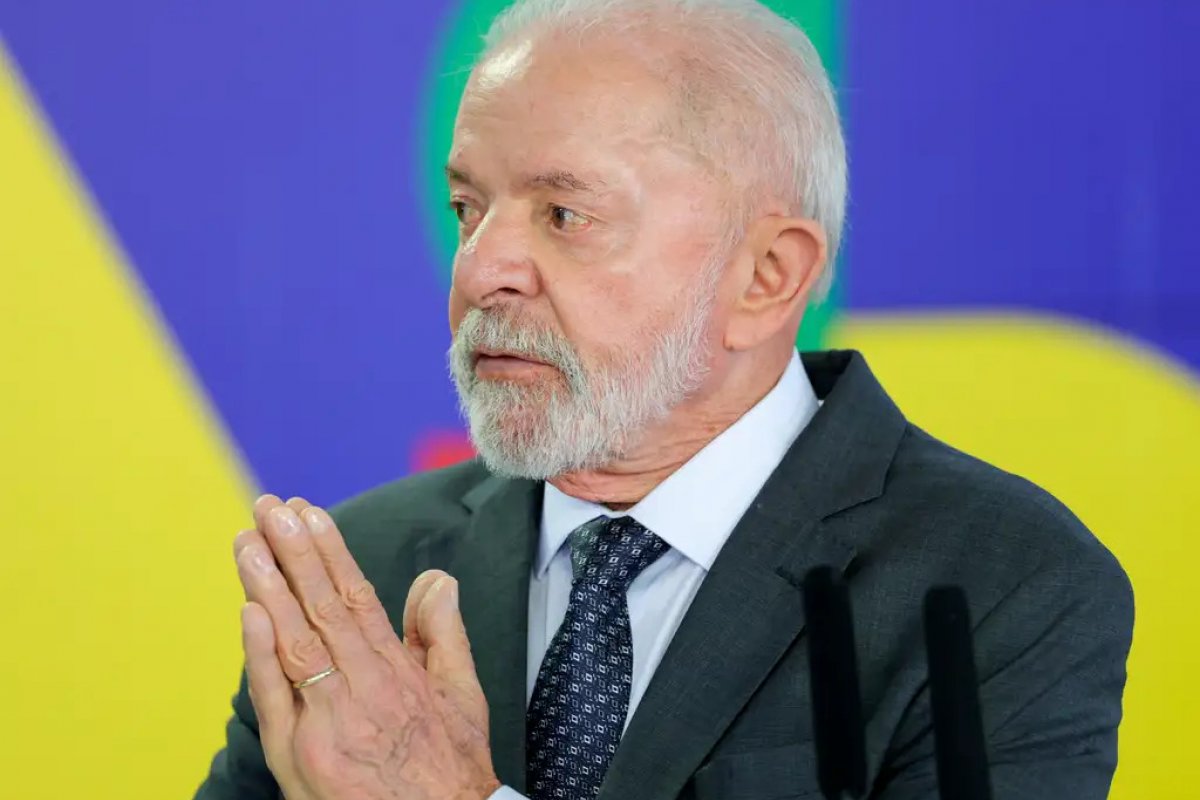 CNT/MDA: Lula abre vantagem de mais de 12 pontos sobre Flávio Bolsonaro no 1º e 2º turno, aponta pesquisa