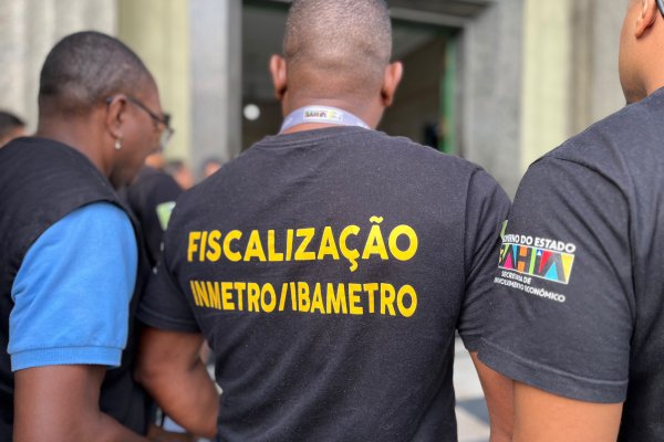 [Mais de uma tonelada de fogos de artifício produzidos de forma irregular é apreendida na RMS]