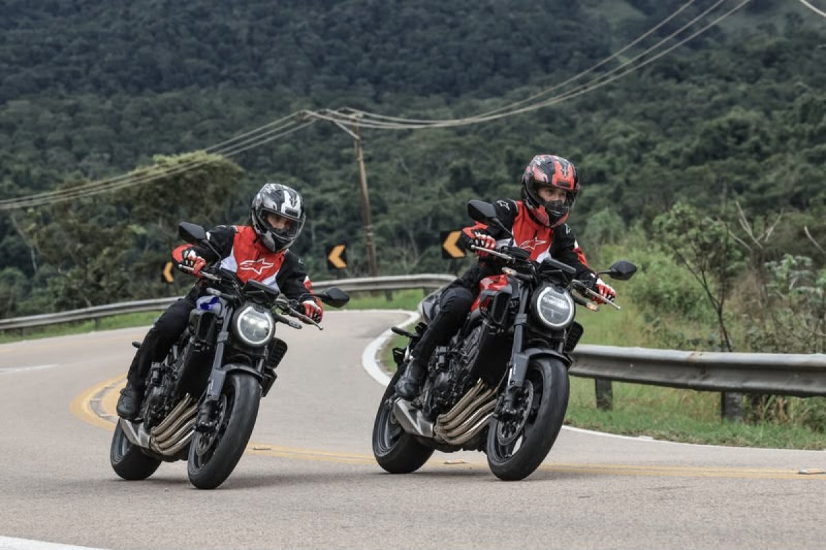 Honda CBR 650 E-Clutch ganha três novas cores na linha 2027 