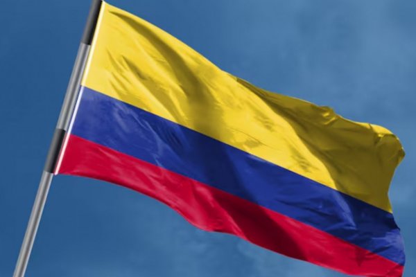 [Colômbia escolhe novo presidente em segundo turno neste domingo (21)]