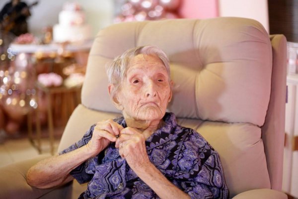 [Segunda mulher mais velha do Brasil completa 115 anos; anciã é 6ª pessoa mais velha do mundo]