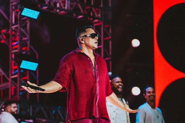 [Com agenda cheia, Xanddy Harmonia aposta em repertório especial e clima junino em série de shows pela Bahia! ]