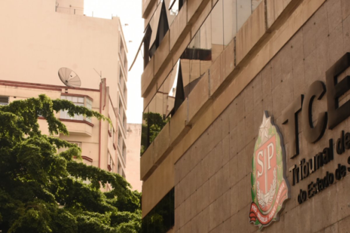 Resolução para gratificação de 35% de conselheiros e procuradores do TCE-SP não foi publicada em Diário Oficial 