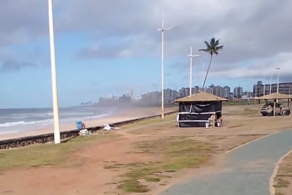 [Vídeo: ciclista acusa Bruno Reis de abandono da orla da Boca do Rio, em Salvador]