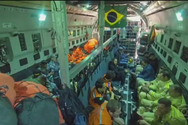 [Equipe da Anatel é enviada à Venezuela para localizar sinais de celular em escombros após terremoto]