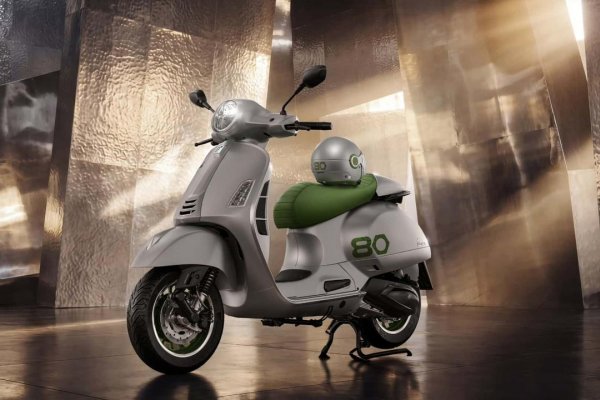 [Vespa celebra 80 anos com série especial na Europa ]
