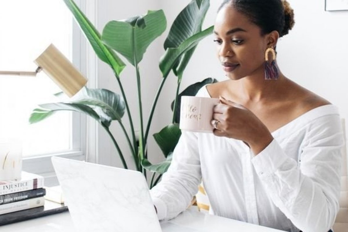 Home office: Saiba como se vestir da melhor forma para trabalhar em casa