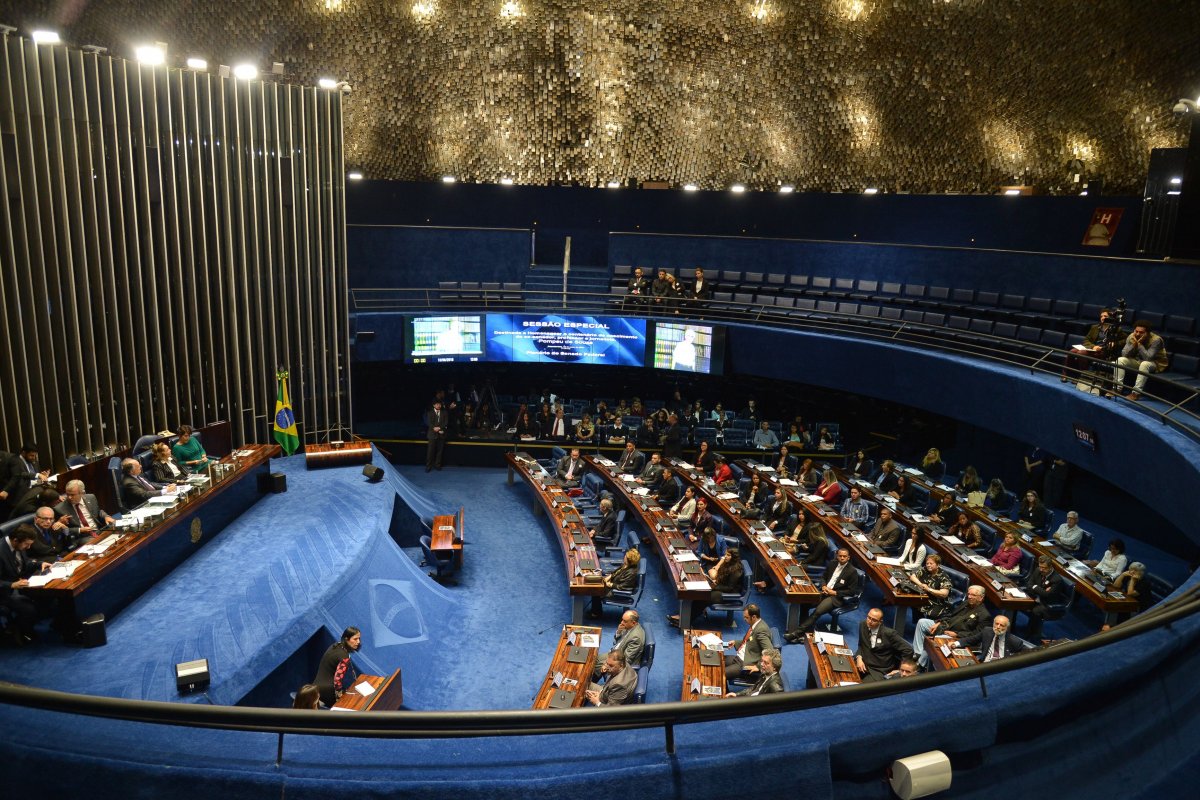 Dez medidas contra corrupção podem ser votadas nesta quarta (26)
