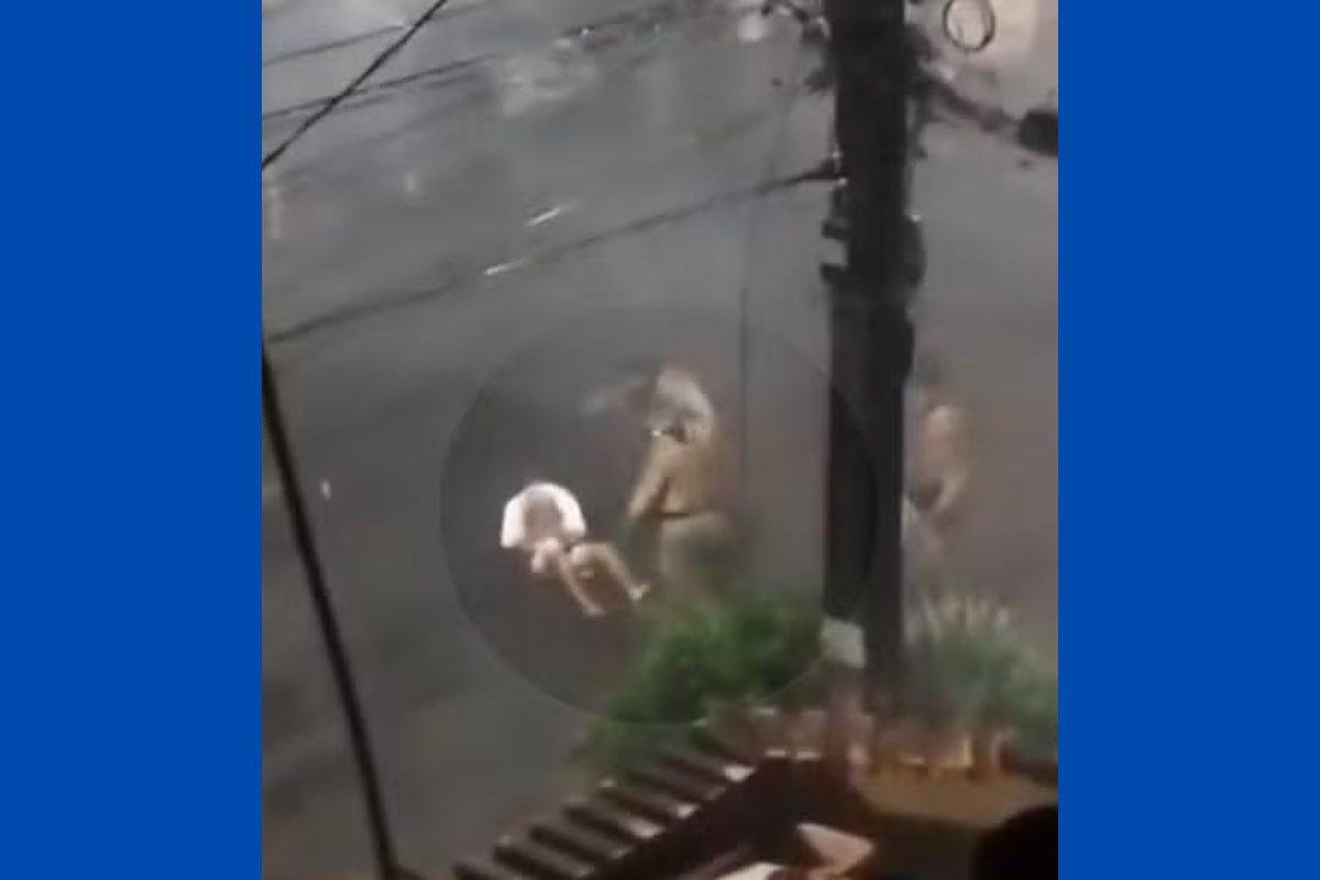 Vídeo: jovem é agredido por policiais militares durante ação em bairro de Salvador