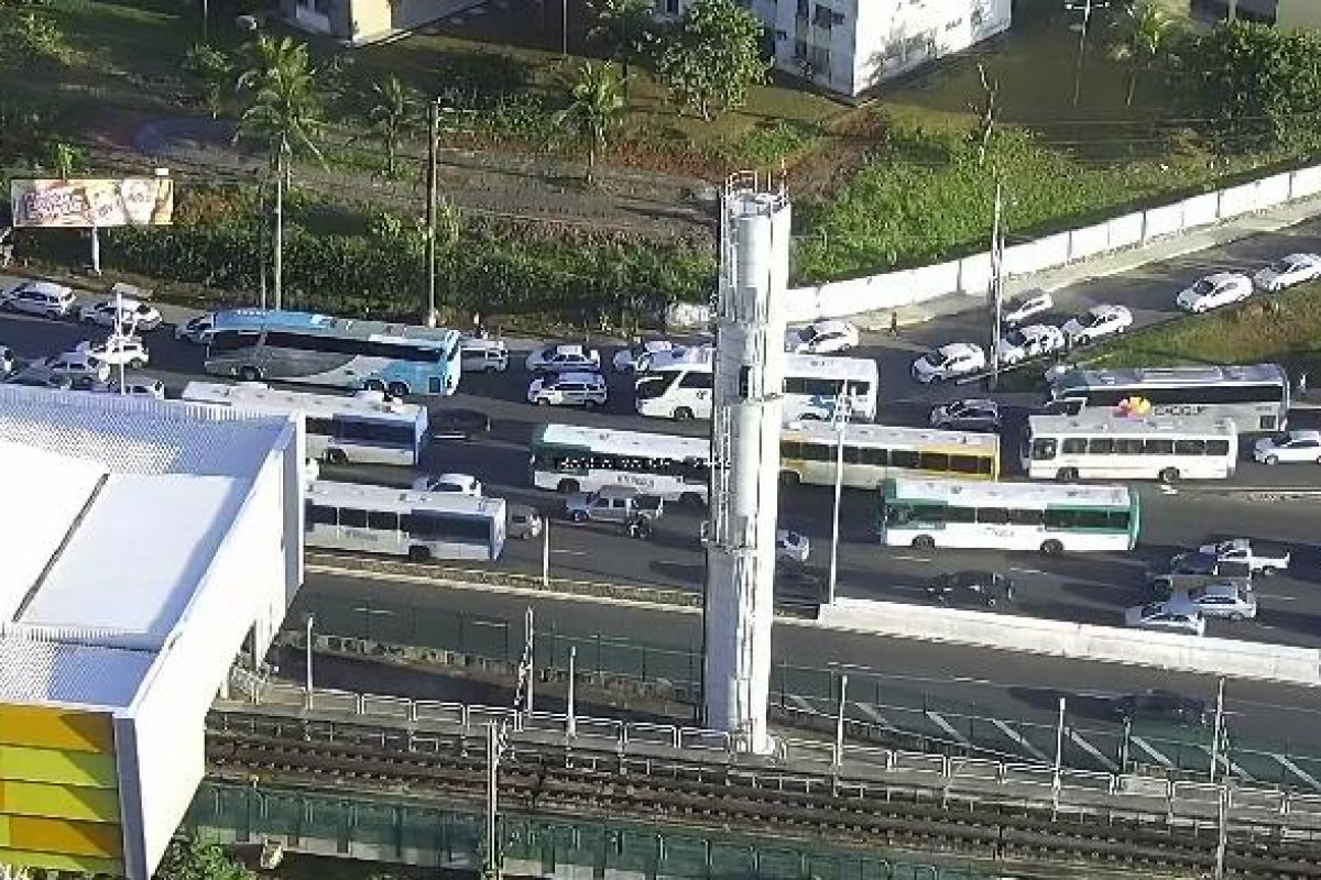 Boletim de trânsito: Saiba as vias que apresentam congestionamento nesta terça-feira