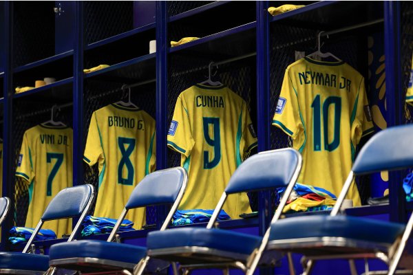 [Fifa define uniformes de Brasil e Noruega para duelo das oitavas da Copa do Mundo]