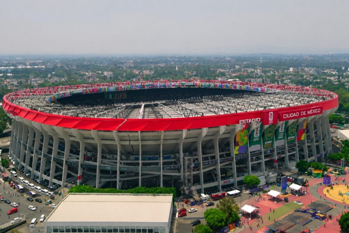 Fifa confirma modificação no horário do jogo entre México e Inglaterra, afirma jornal Fifa confirma modificação no horário do jogo entre México e Inglaterra, afirma jornal