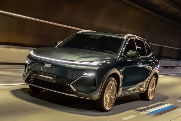 [Geely supera 20.000 unidades vendidas no país: EX2 é destaque ]