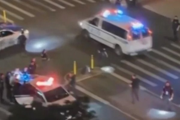 [Tiroteio em Nova York deixa oito feridos, incluindo quatro crianças durante celebração de 4 de Julho]