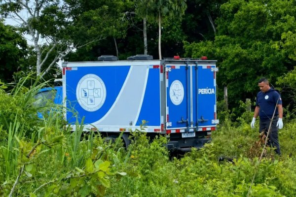 [Corpos de três homens são encontrados às margens de estrada rural de Porto Seguro ]