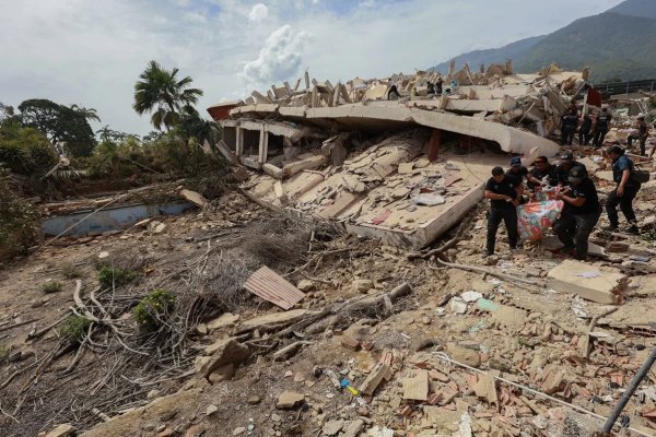 [Número de mortos na Venezuela após terremotos sobe para 3.342]