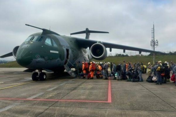 [Brasil envia 174 profissionais e 12,5 toneladas de ajuda à Venezuela após terremotos]