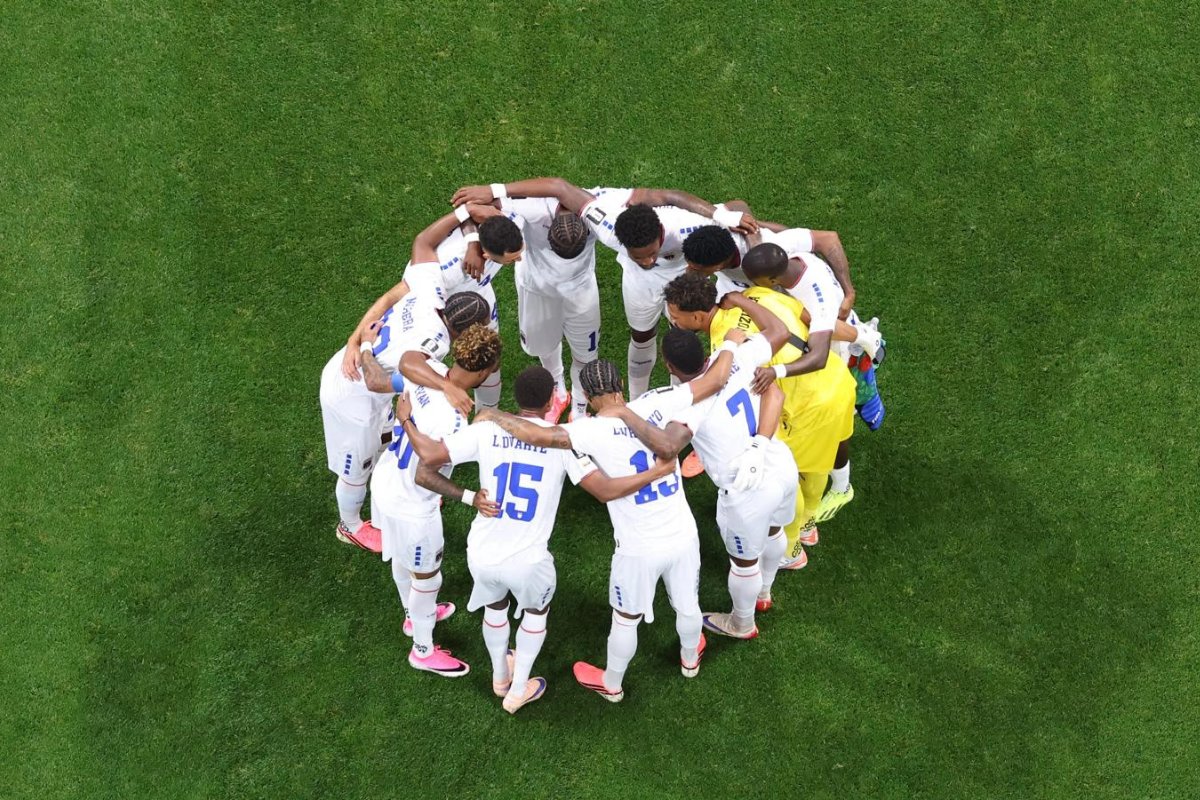 Futebol, política e personagens improváveis: a Copa do Mundo até agora Futebol, política e personagens improváveis: a Copa do Mundo até agora