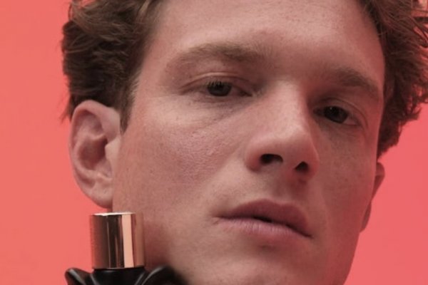 [Benetton Perfumes anuncia Pedro Novaes como novo rosto da linha WE ARE TRIBE no Brasil! ]
