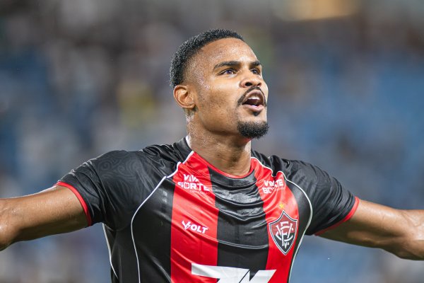 [Nathan Mendes passa por cirurgia no joelho e inicia recuperação no Vitória]