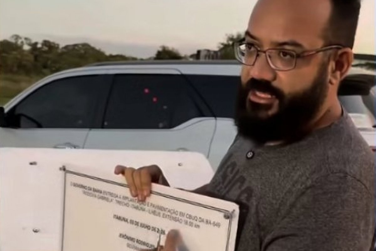 Governo da Bahia registra boletim de ocorrência contra Leandro de Jesus por furto de placa 