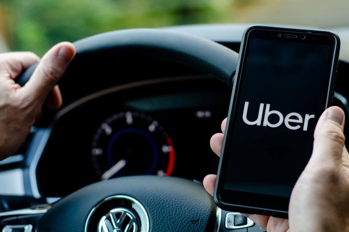 Uber promete ajuda ajuda financeira a motoristas diagnosticados com coronavírus